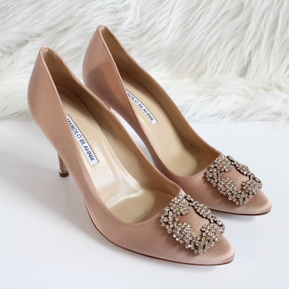 Manolo Blahnik Blush Heels with Crystal Buckle - Picture 2 of 11